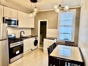 6607 Lincoln Pl in West New York, NJ - Foto de edificio - Building Photo