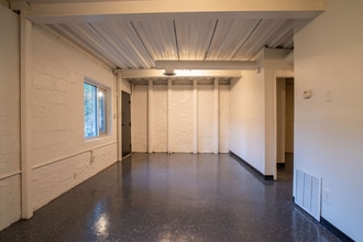 15 Burbank Dr SW in Atlanta, GA - Building Photo - Building Photo