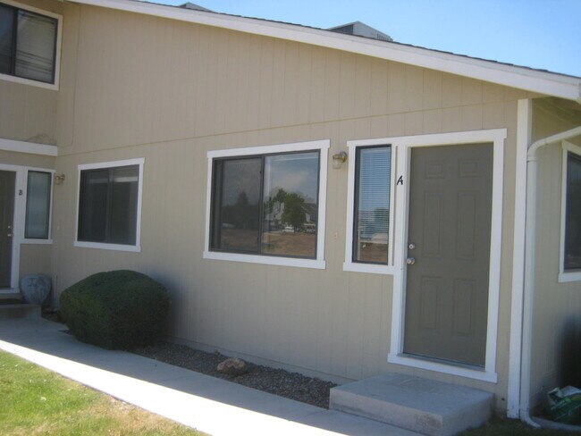 340 Sweetwater Cir in Dayton, NV - Building Photo - Building Photo
