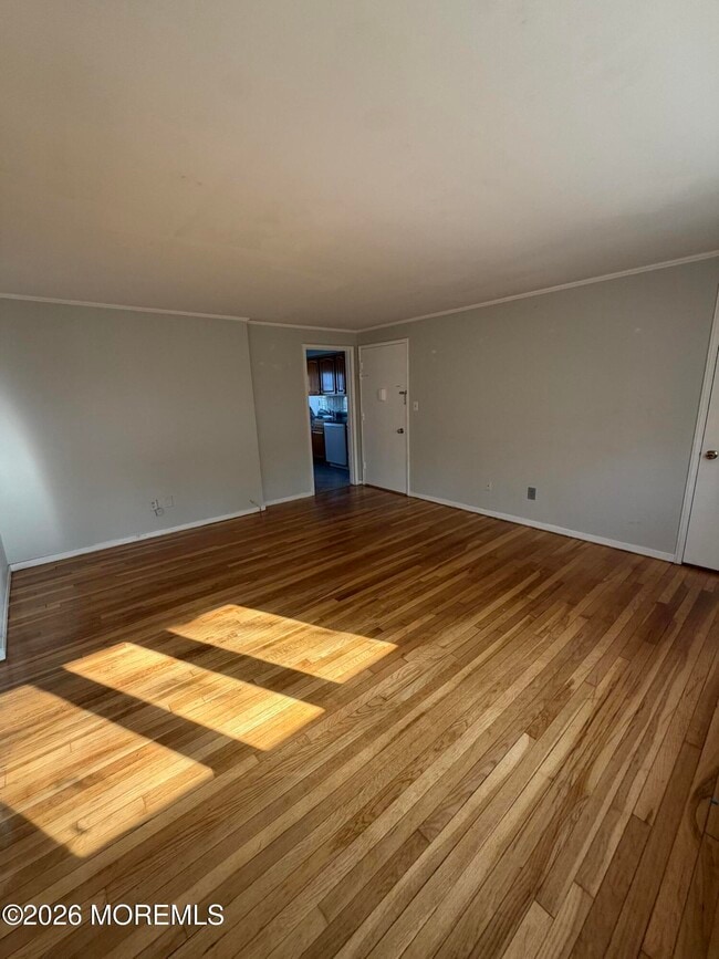 28B Garfield Park in Edison, NJ - Building Photo - Building Photo