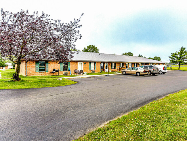 Whetstone Manor in Bucyrus, OH - Building Photo - Building Photo