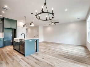 628 Harbor Town Dr in Edmond, OK - Building Photo - Building Photo