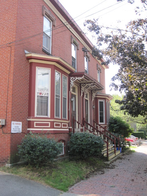 450 Cumberland Ave, Unit 3 in Portland, ME - Foto de edificio - Building Photo
