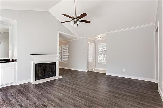 5300 Keller Springs Rd in Dallas, TX - Building Photo