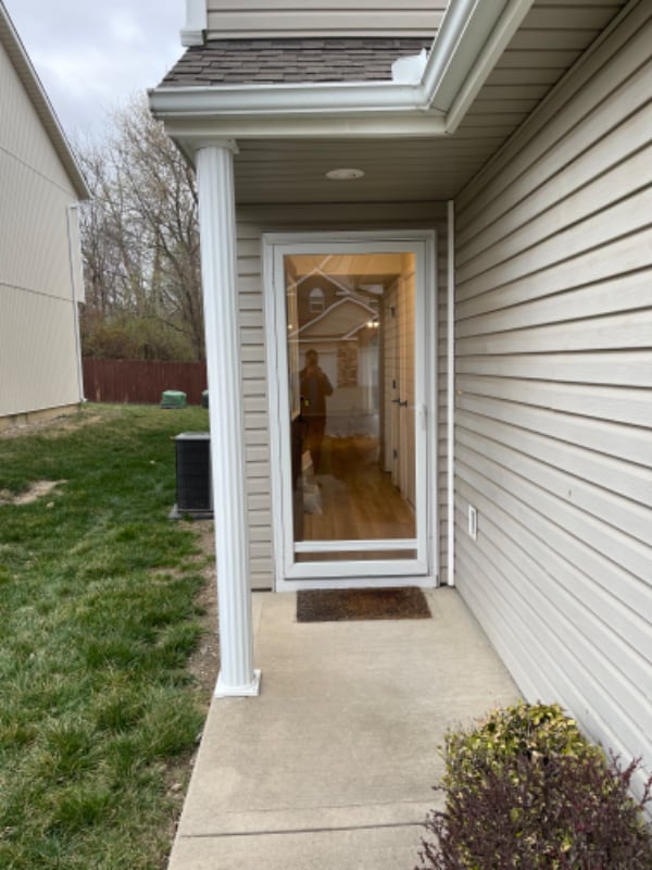 property at 208 N Pointe Ln