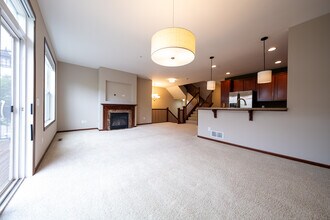 11925 Emery Village Dr N in Champlin, MN - Building Photo - Building Photo