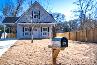 213 Lomond Ave in Longview, TX - Building Photo - Building Photo