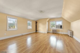 7 Ernest St in Nutley, NJ - Building Photo - Building Photo
