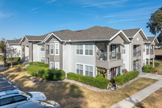 The Reserve at Kanapaha in Gainesville, FL - Foto de edificio - Building Photo
