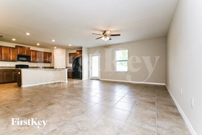 5105 Brickwood Rise Dr in Wimauma, FL - Building Photo - Building Photo