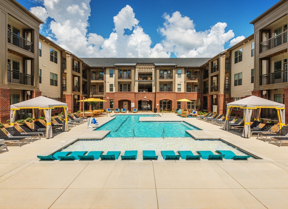 Fountains Matthews in Matthews, NC - Foto de edificio