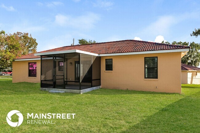 108 Lantern Ln in Winter Haven, FL - Foto de edificio - Building Photo