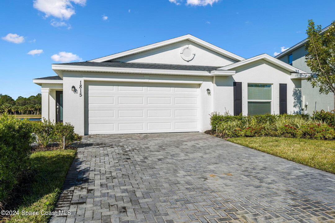 1815 Diablo Cir SW in Melbourne, FL - Building Photo