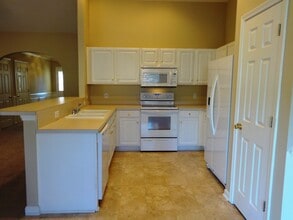 11 Lake Linden Ct in Bluffton, SC - Building Photo - Building Photo