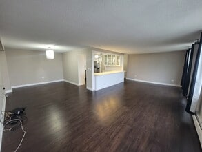 8801 Golf Rd in Niles, IL - Building Photo - Building Photo