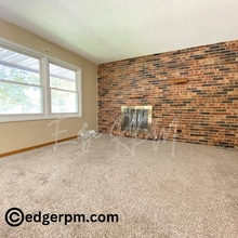 2624 W 3rd St in Cedar Falls, IA - Building Photo - Building Photo