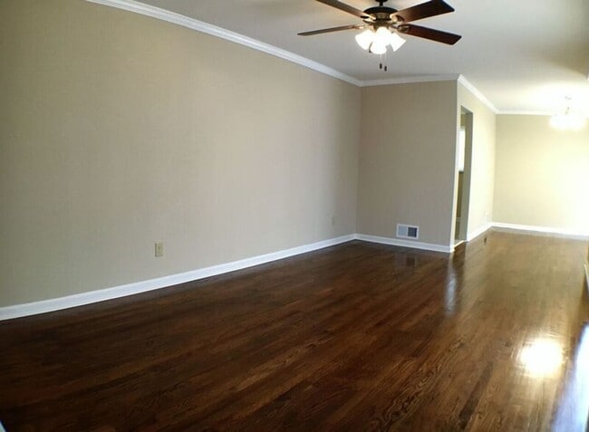 151 Lenora Dr in Tuscaloosa, AL - Building Photo - Building Photo