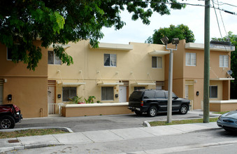 Wynwood Homes in Miami, FL - Building Photo - Building Photo