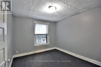 89 Burris St in Hamilton, ON - Building Photo - Building Photo