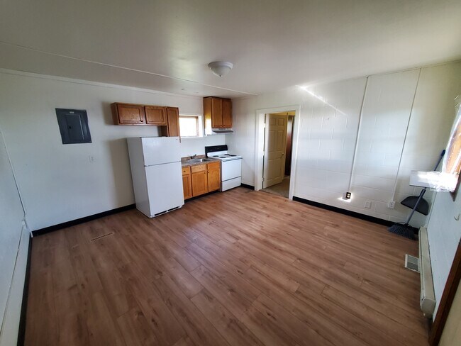 913 S Main St, Unit 1 photo'