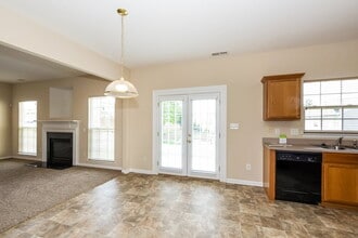 1146 Danbrook Dr in Concord, NC - Foto de edificio - Building Photo