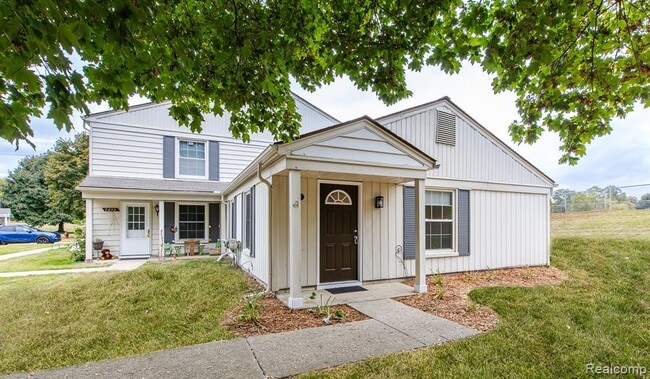 property at 2621 Thornbrier