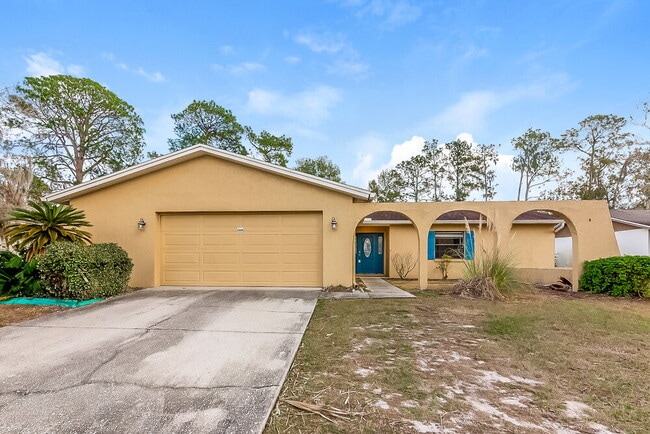 property at 3910 Briarlake Dr