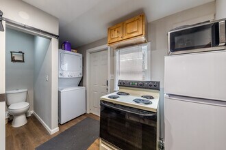 431 Moro St in Manhattan, KS - Building Photo - Building Photo