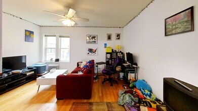 4827 W Addison St in Chicago, IL - Building Photo - Building Photo