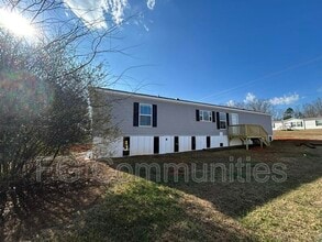 105 Paynes Dairy Rd in Taylorsville, NC - Building Photo - Building Photo