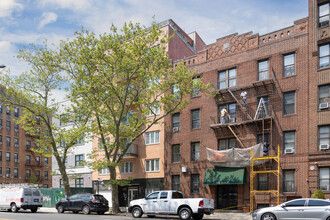 157 Avenue P in Brooklyn, NY - Foto de edificio - Building Photo