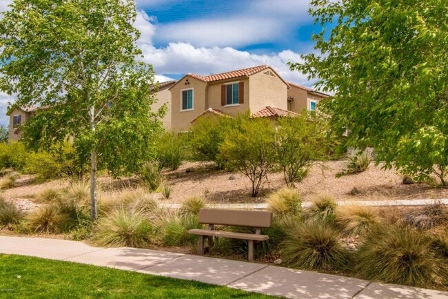 10937 E Oak Grove Pl in Tucson, AZ - Building Photo - Building Photo