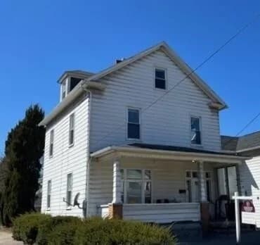 1614 Hanna St in New Castle, PA - Building Photo