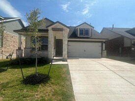 453 Alamito Ave in Kyle, TX - Building Photo