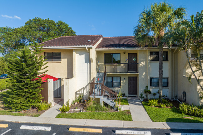 Vallhala Village in Boca Raton, FL - Foto de edificio - Building Photo