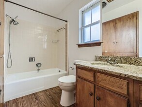 9827 Gemini Dr in San Antonio, TX - Building Photo - Building Photo