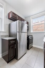 1108 W Glenlake Ave in Chicago, IL - Building Photo - Building Photo