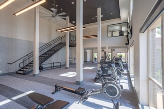 Broadvue Apartments in Oklahoma City, OK - Building Photo - Building Photo