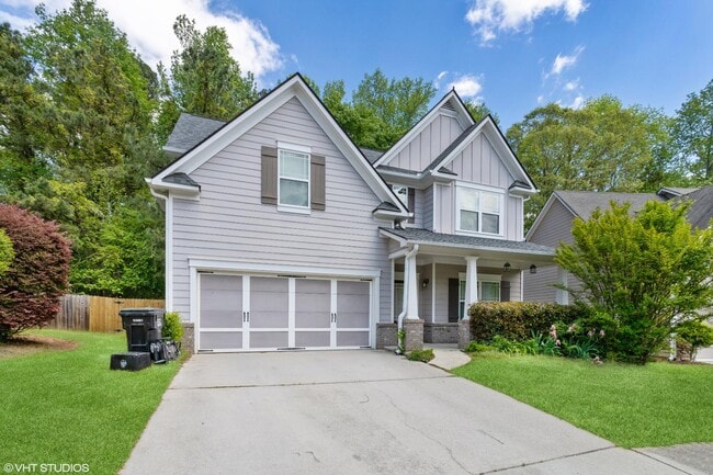 property at 4153 Creekrun Cir