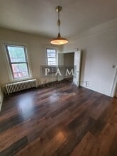 919 E Brady St in Milwaukee, WI - Building Photo - Building Photo