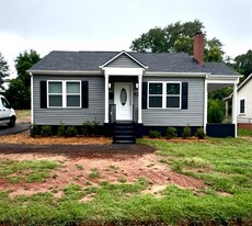415 Highland Ave in Shelby, NC - Building Photo