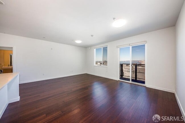 50 Jerrold Ave in San Francisco, CA - Building Photo - Building Photo