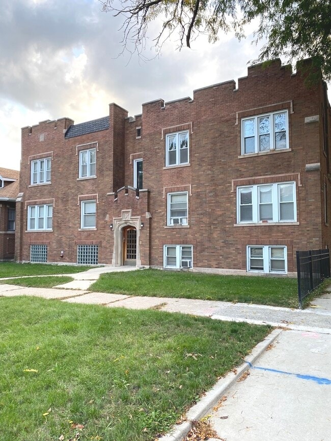 property at 219 E 78th St