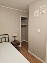 8019 Trout Rd in New Orleans, LA - Building Photo