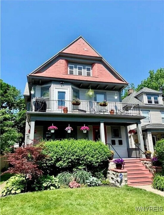 144 Greenfield St in Buffalo, NY - Building Photo