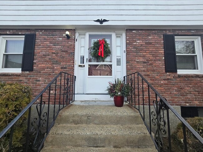 5 Tappan St in Melrose, MA - Building Photo - Building Photo