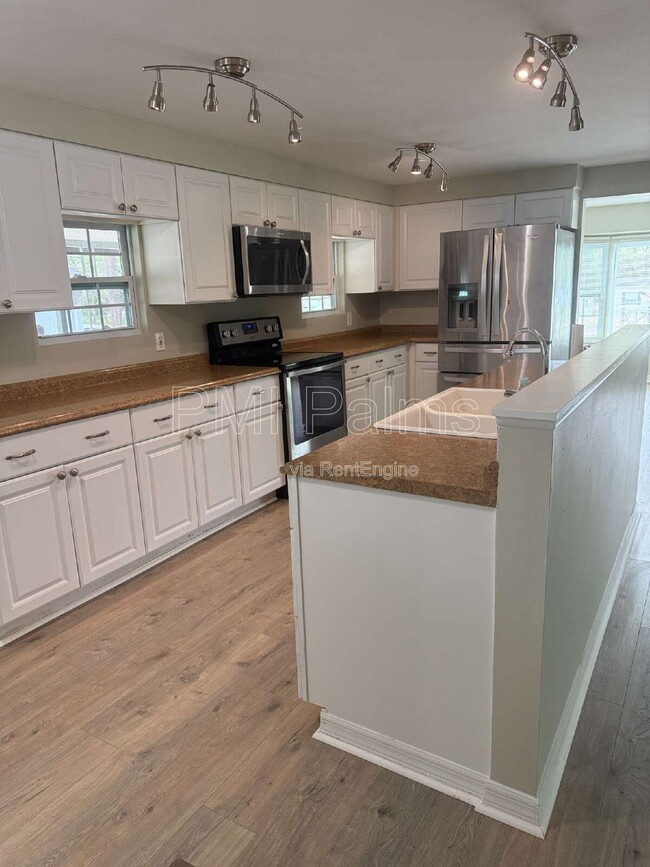 17719 Carthage Ave in Spring Hill, FL - Building Photo - Building Photo