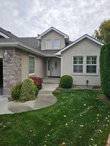 882 Canyon Park Ave in Twin Falls, ID - Building Photo