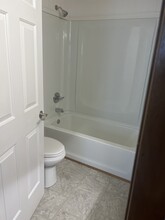1215 23rd St, Unit 1215 23RD apt #3 in Des Moines, IA - Building Photo - Building Photo