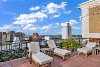 The Athlon in Cleveland, OH - Foto de edificio - Building Photo
